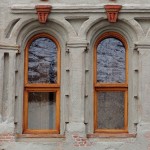 replica-Pythias building upper windows.